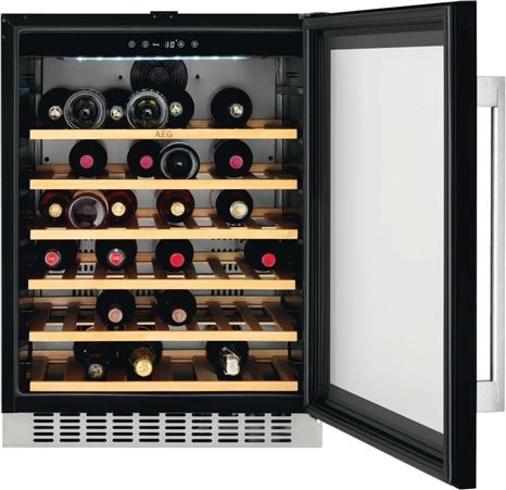 Винный шкаф Aeg Черный SWB66001DG